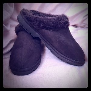 Women's Slippers Alpine Design 7-1/2M